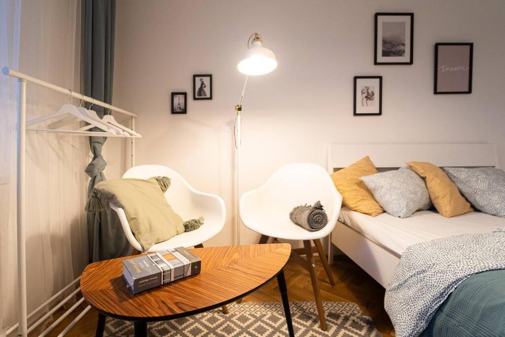 Mini Studio In Masaryk Quarter - Brno Lägenhet Exteriör bild